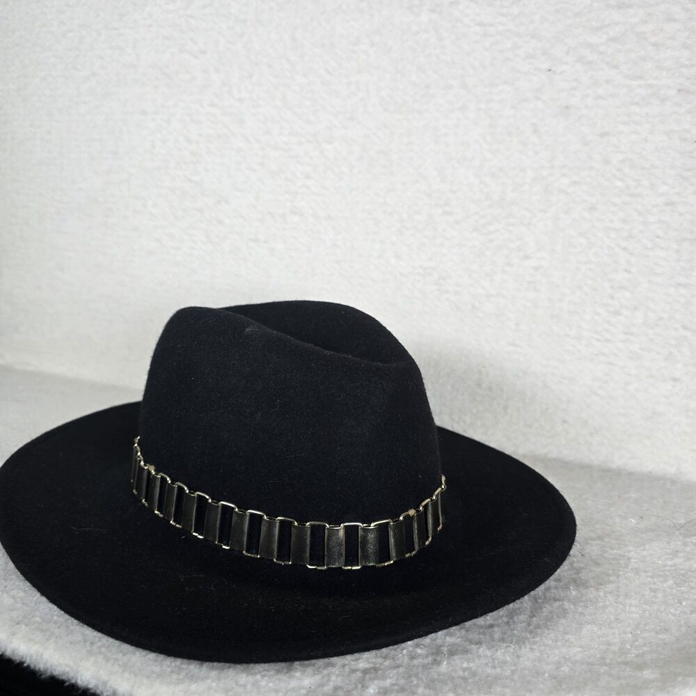 Aldo Brimmed 100% Wool Hat Gold Chain Band
